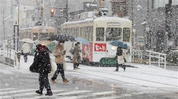 الأرصاد اليابانية تحذر من اضطرابات مرورية بسبب التساقط الكثيف للثلوج