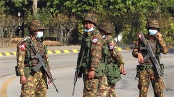 ميانمار تنفي إصدار أحكام إعدام على 6 ضباط على خلفية سقوط قاعدة عسكرية في قبضة المتمردين