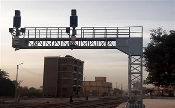 وزير النقل يعلن دخول برجي إشارات قطارات أبوتشت وأبوشوشة الخدمة