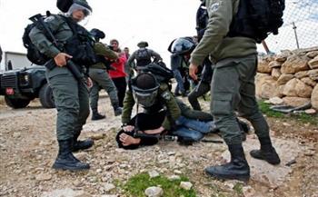 الاحتلال الإسرائيلي يعتقل شابا من طمون عند حاجز الحمرا العسكري