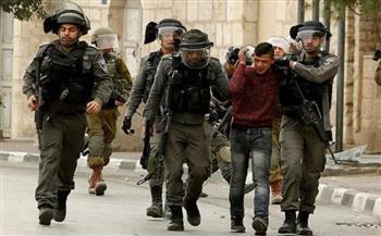 الاحتلال الإسرائيلي يعتقل 22 فلسطينياً خلال اقتحامه مناطق بالضفة الغربية
