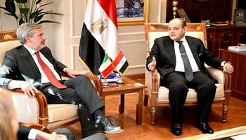 وزير التجارة: الثروات الطبيعية في أفريقيا تمثل فرصة أمام الاستثمارات المصرية الايطالية