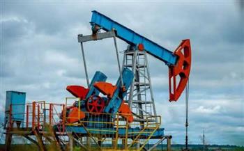 ارتفاع أسعار النفط وسط تراجع المخزونات الأمريكية 