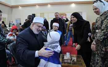 دعمًا للقضية الفلسطينية.. براعم الأزهر يبهرون رواد معرض الكتاب بالعروض الفنية والأناشيد