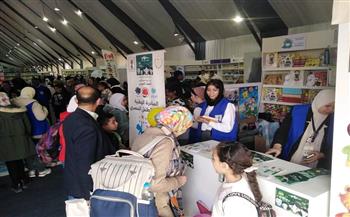 "قومي الطفولة والأمومة" ينظم ألعابا ترفيهية في جناحه بمعرض الكتاب