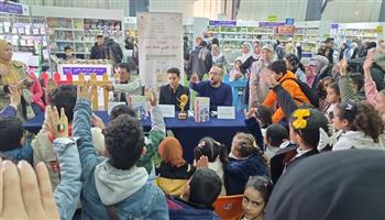 معرض القاهرة للكتاب الـ55| المركز المصري لثقافة الطفل ينظم حفل توقيع «الكهف البارد»