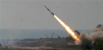 الجيش الأمريكي يسقط صاروخًا حوثيًا في خليج عدن