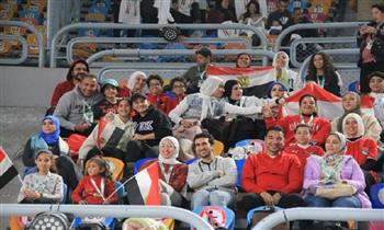 كرة اليد.. بدء توافد الجماهير لدعم منتخب مصر في نهائي أفريقيا| صور