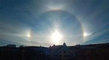 ظهور "3 شموس" غريبة في سماء موسكو  