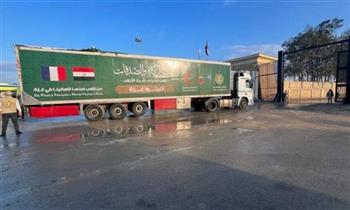إدخال 90 شاحنة مساعدات إنسانية وإغاثية للفلسطينيين في غزة 
