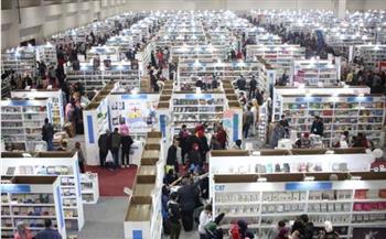  معرض القاهرة للكتاب يشهد إقبالا كثيفا ويواصل استقبال الزائرين في يومه السادس