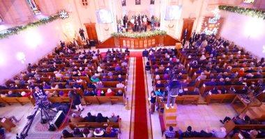 الطائفة الإنجيلية تحتفل بعيد الميلاد المجيد بكنيسة قصر الدوبارة