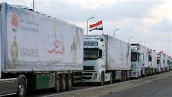 من معبر رفح.. إدخال 90 شاحنة مساعدات إنسانية وإغاثية إلى قطاع غزة