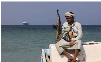 هيئة بحرية بريطانية: 6 زوارق صغيرة اقتربت من سفن تجارية قبالة اليمن