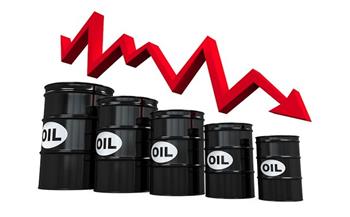النفط يتراجع مع زيادة إمدادات أوبك