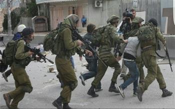 قوات الاحتلال الإسرائيلي تعتقل 28 فلسطينيًا من الضفة الغربية 