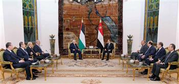 الرئيس السيسي يُطلع نظيره الفلسطيني على جهود مصر لوقف إطلاق النار بغزة