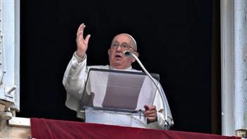 البابا فرنسيس يدعو إلى حظر عالمي لـ«تأجير الأرحام»