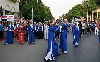 انطلاق ديفيليه مهرجان الإسماعيلية الدولي للفنون الشعبية في دورته 24| صور