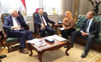 وزير العمل: الرئيس السيسي يدعم الاستثمار المحلي والأجنبي
