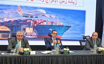 وزير الاستثمار يترأس اجتماع موسع لمناقشة ملف الإفراج الجمركي
