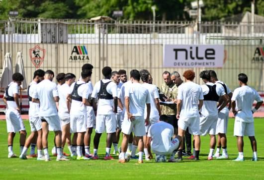 جوزيه جوميز يقسم فريق الزمالك لمجموعتين خلال المران الجماعي