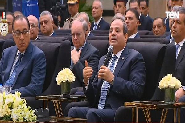 الرئيس السيسي: مشروعات قطاع السكك الحديدية لم يكن من الممكن تأجيلها