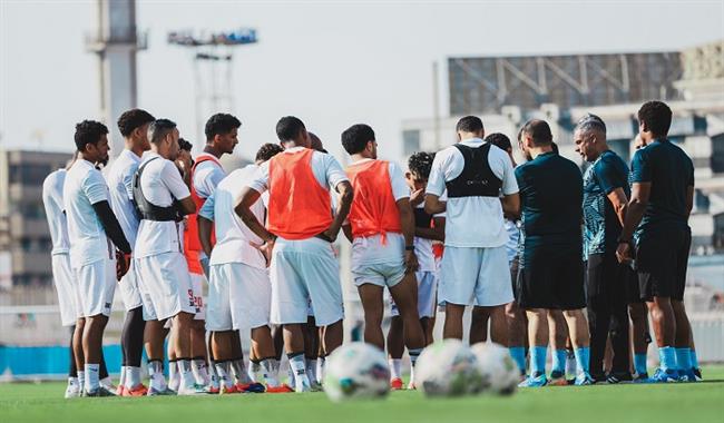 استعدادًا للسوبر المصرى.. «جوميز» يحفز لاعبي الزمالك