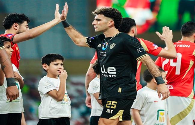 السوبر المصري.. انطلاق مباراة الأهلي والزمالك