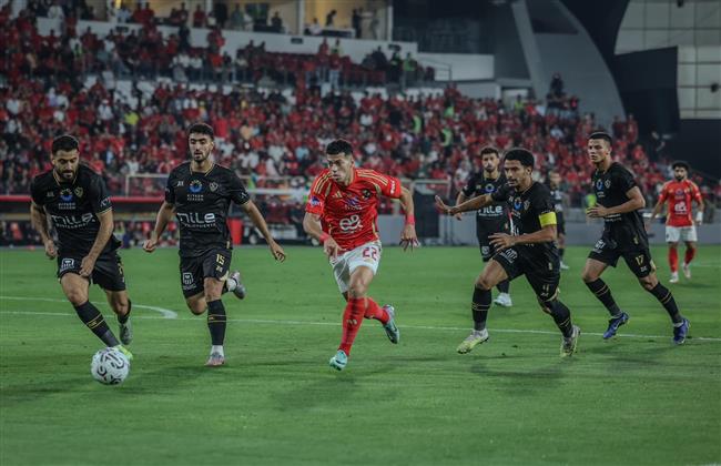 السوبر المصري.. شوط أول سلبي بين الأهلي والزمالك 