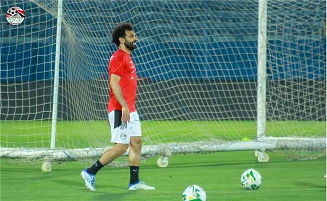 محمد صلاح ينتظم في مران المنتخب الوطني .. اليوم