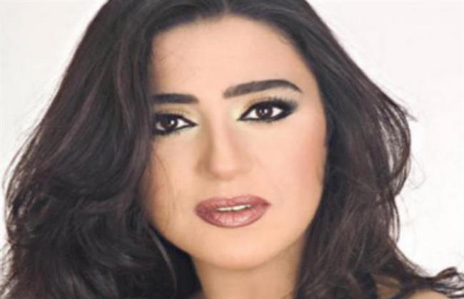 الفنانة وفاء صادق تشارك جمهورها صورًا من مسلسل "لن أعيش في جلباب أبي"   