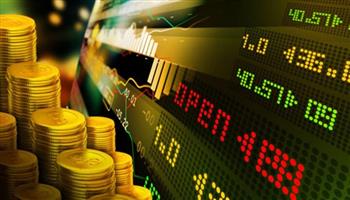   قوة الدولار تجبر أسعار الذهب على التراجع عالميا والتفاؤل يسود الأسواق 