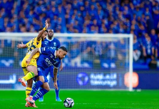 بسبب أحداث مواجهة النصر.. 17 ألف ريال غرامة للهلال السعودي 