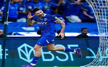 الهلال السعودي يفوز على الاتفاق بثلاثية ويستعيد صدارة الدوري