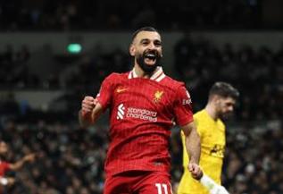   شيرار يتغنى بأداء محمد صلاح: «هدّاف رائع»