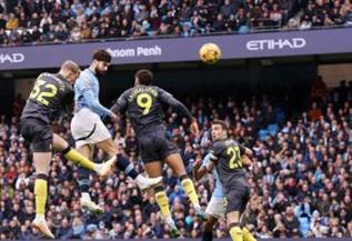   جوارديولا يواصل الترنح.. إيفرتون يتعادل إيجابيًا مع مانشستر سيتي في الدوري الإنجليزي 