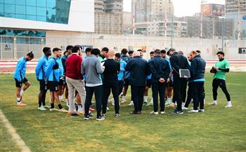   جروس يجتمع بلاعبي الزمالك في المران الجماعي