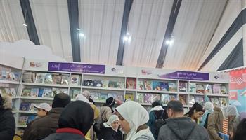 معرض القاهرة للكتاب الـ55| إقبال كبير على جناح "هيئة الكتاب" في قاعة الطفل باليوم الثامن