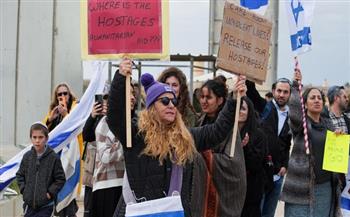 مستوطنون إسرائيليون ينظمون تظاهرات لمنع دخول المساعدات لغزة