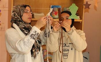 فتيات "أهل مصر" يواصلن إبداعاتهن بورش الملتقى الثقافي الـ 15 بالوادي الجديد| صور