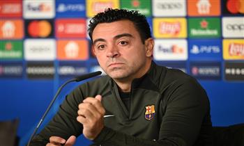 تشافي: أنصح برشلونة بتمديد عقد قائد الفريق