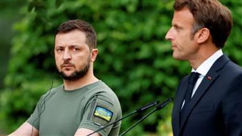 زيلينسكي وماكرون يناقشان احتياجات أوكرانيا الدفاعية