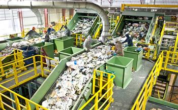 الصين تعيد تدوير النفايات