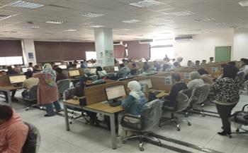 طلاب جامعة الإسماعيلية الأهلية يواصلون امتحانات الفصل الدراسي الأول