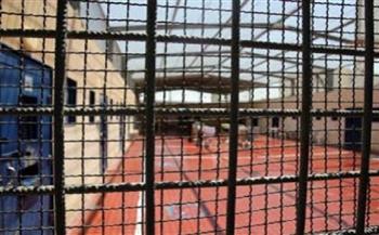 نادي الأسير: الاحتلال الإسرائيلي يفرج عن معتقلة من سجن «الدامون» 