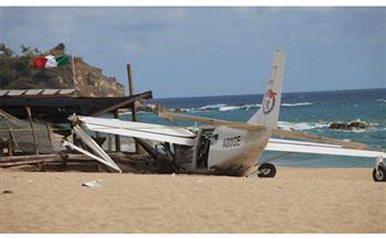 مصرع شخص إثر تحطم طائرة صغيرة على شاطئ بجنوب المكسيك 