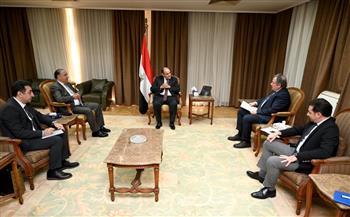 وزير الصناعة يبحث مع «شيشجام» التركية خطة توسيع استثماراتها في مصر 
