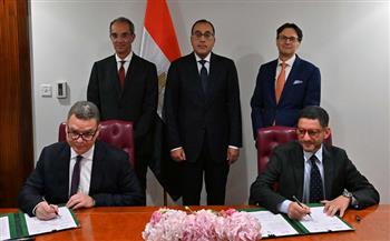 رئيس الوزراء يشهد توقيع اتفاقية بين «إيتيدا» و«شبكة المشرق العالمية» الإماراتية 