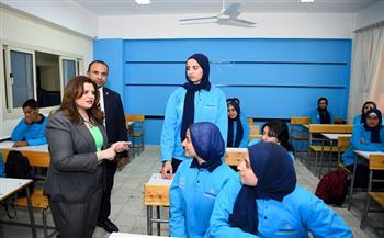 وزيرة الهجرة تزور مدرسة إيجيبت جولد للتكنولوجيا التطبيقية بمدينة العبور